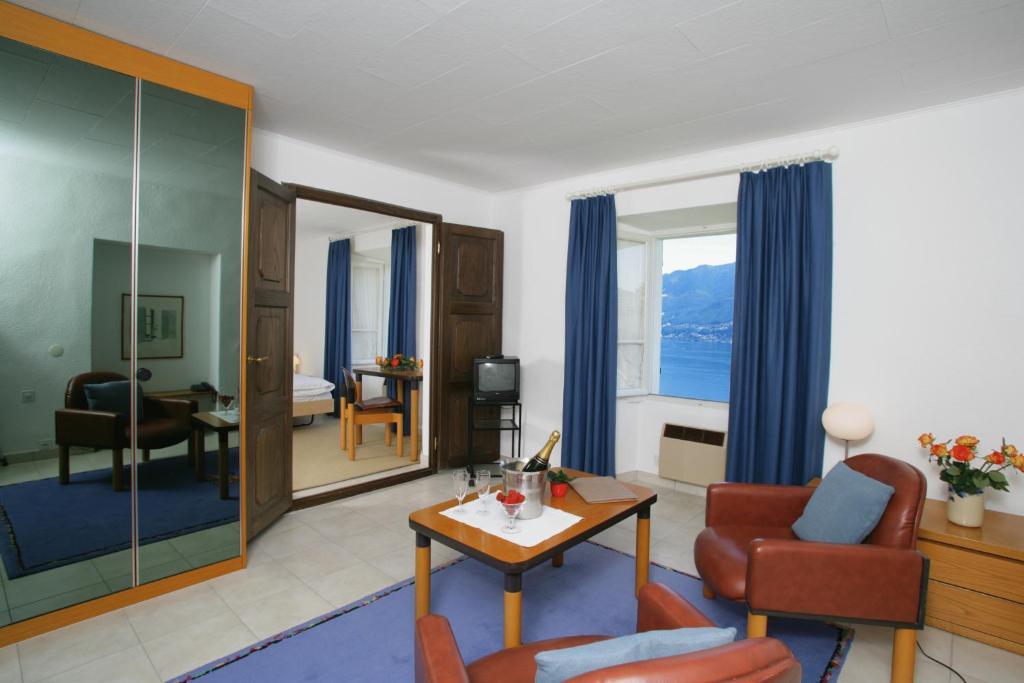 Hotel Ronco Ronco sopra Ascona Ruang foto